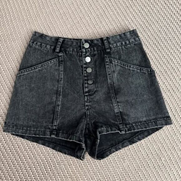 Bacio black denim shorts size small - Picture 1 of 7